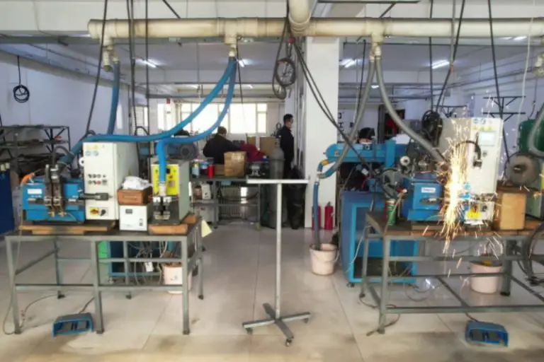 Professional band saw blade welding workshop in Shark-Tools manufacturing facility